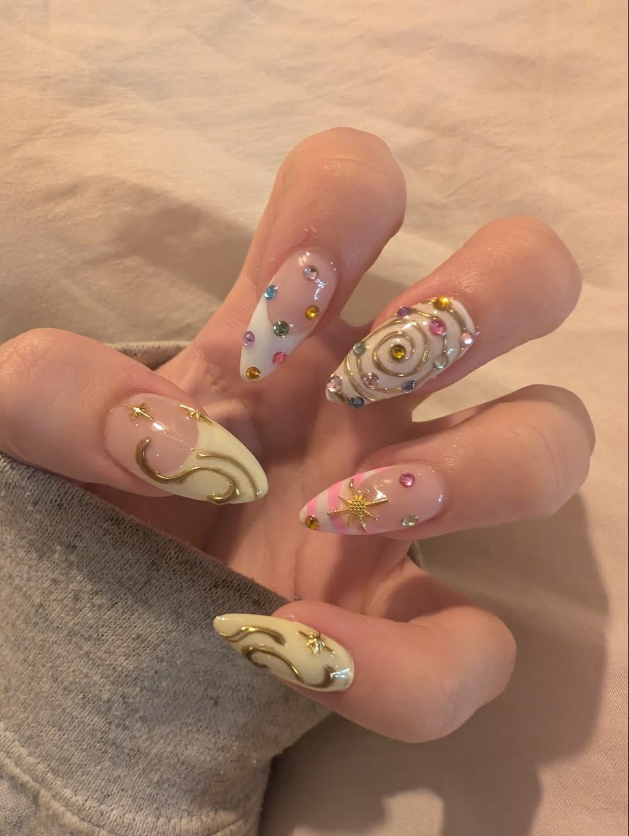 Abstract Artwork Presson Nails