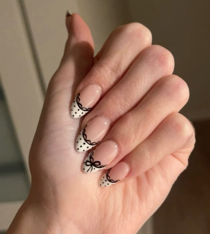 Polka Dot Black Lace Style Nails