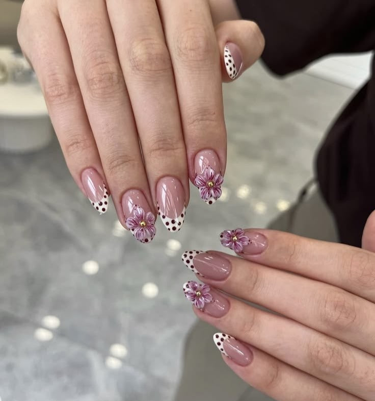 Luxurious Polka Dot With 3D Flowers